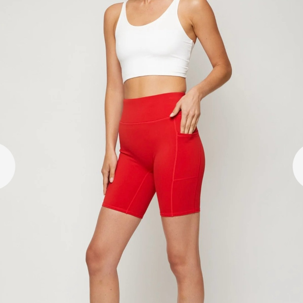 FOURLAPS Women's Plyo Workout Running Short in Crimson NWT Medium